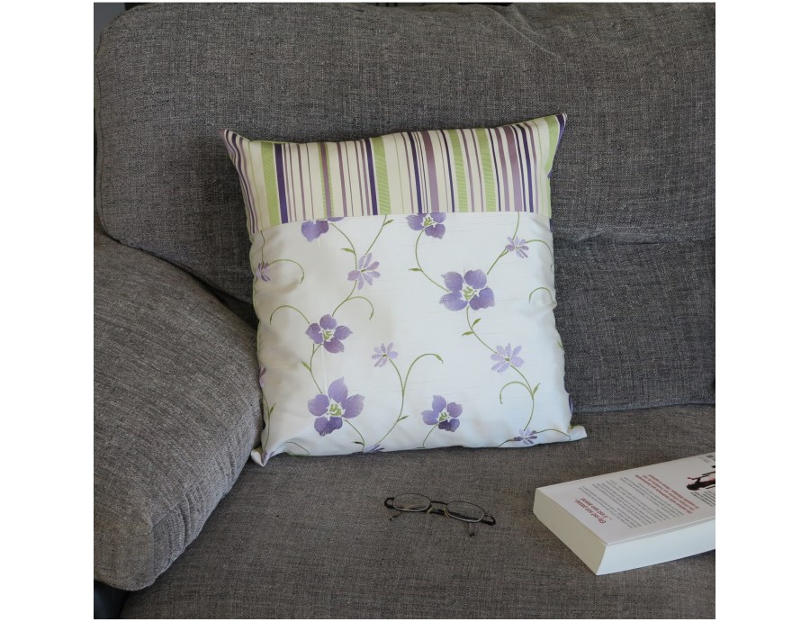 Coussin ZOE violet déhoussable 45 x 45 cm