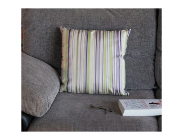 Coussin LILY violet déhoussable 45 x 45 cm