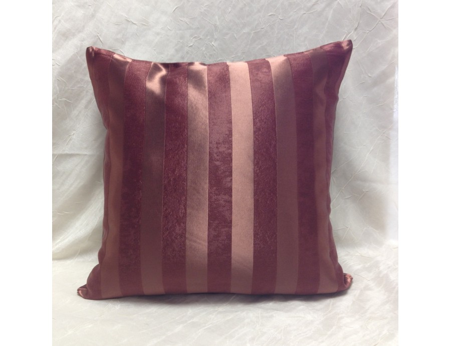 Housse de coussin LILA grenat 40 x 40 cm