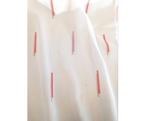 Voile au mètre blanc et rouge (en 300 cm de haut)