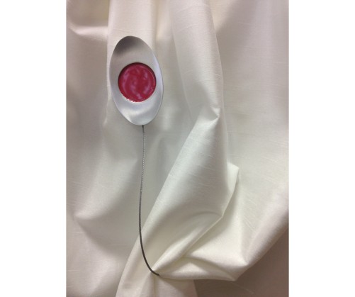 Embrasse aimantée VENUS rouge