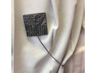 Embrasse aimantée SARY chocolat