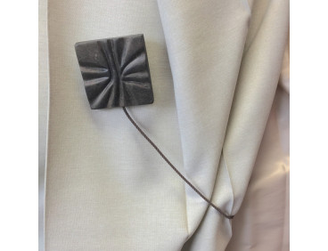 Embrasse aimantée MARY chocolat